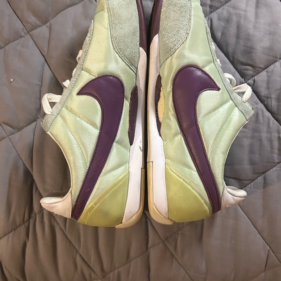 Nike Sister Sprint Green/Purple Vintage Women's 311853-351 Shoes size 8.5 - Picture 5 of 6